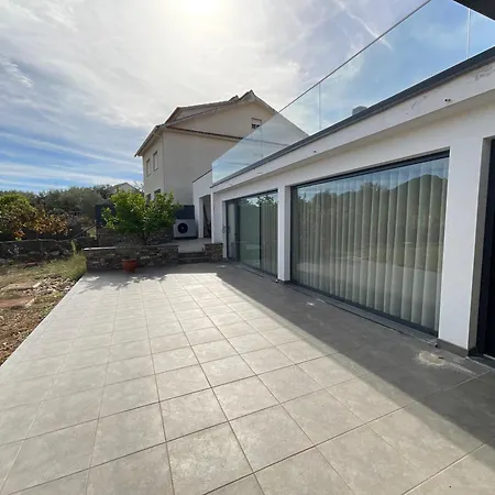 Venetas Villa *